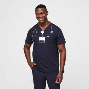 Figs Mens Leon Three Pocket Scrub Top Navy Blue Size XL